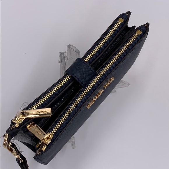 MICHAEL KORS LG DOUBLE ZIP WRISTLET NAVY - Picture 4 of 16